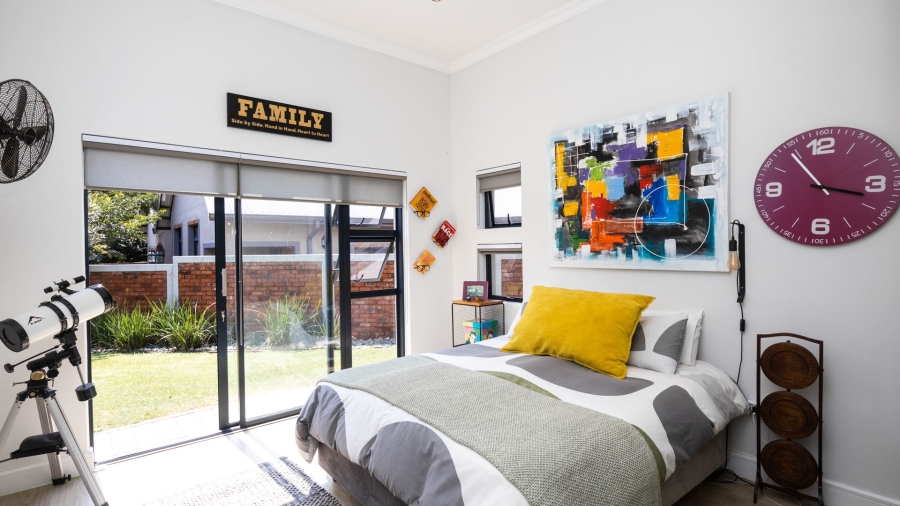 3 Bedroom Property for Sale in The Coves North West